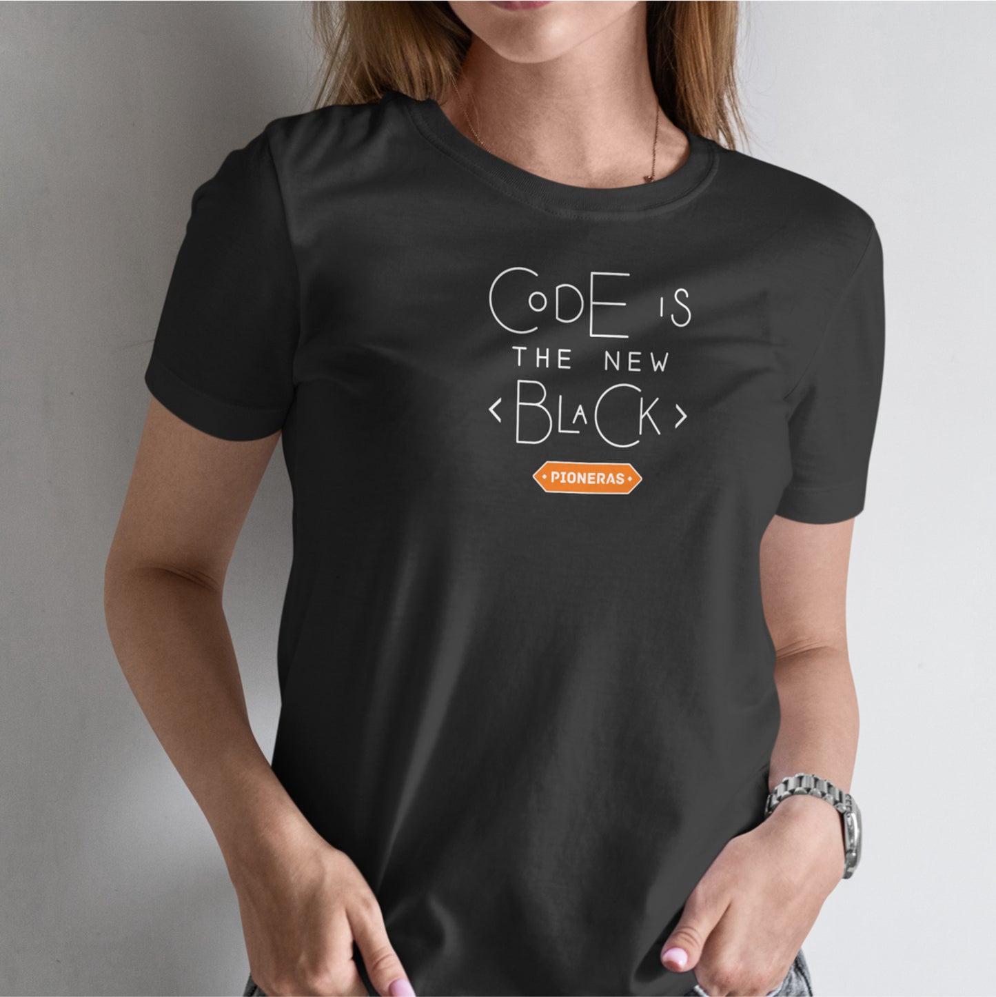 Camiseta Pioneras - Code is the New Black - Black